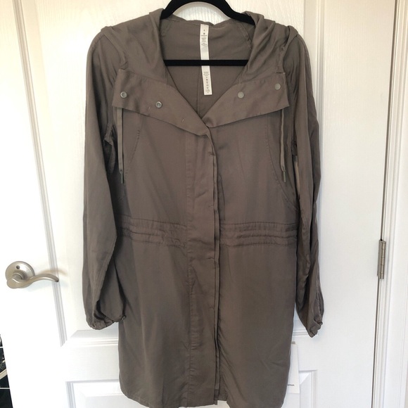 Lululemon City Stroll Jacket - Picture 2 of 4